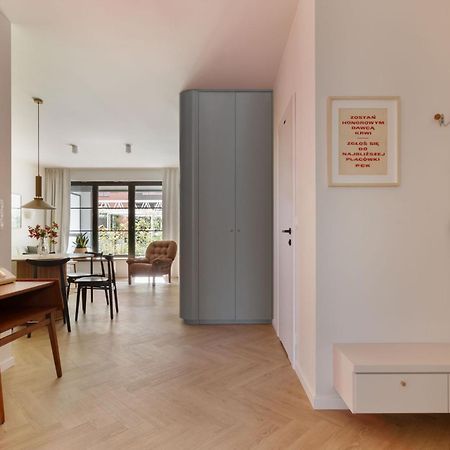 Solidarnosc Three Bedrooms & Garden Apartment Gdansk Exterior photo